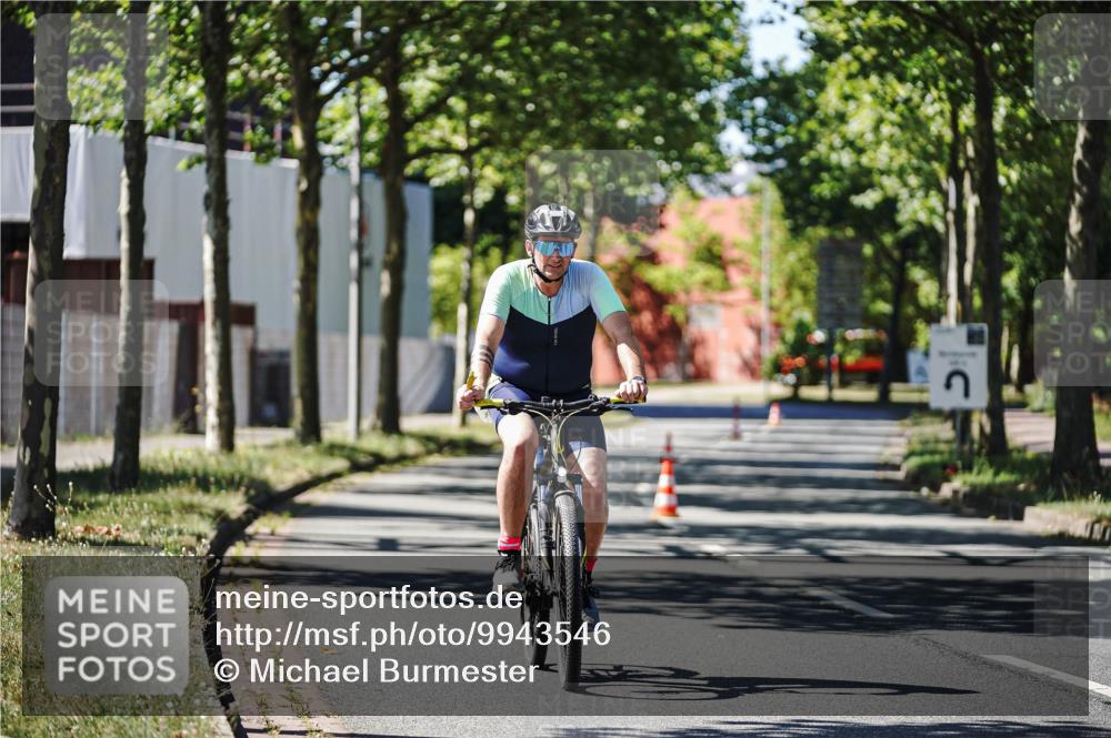 09.08.2026 - GEWOBA Citytriathlon Bremen Michael Burmester http://msf.ph/oto/9943546 09.08.2026 14:49:24 Radfahren 408 meine-sportfotos.de