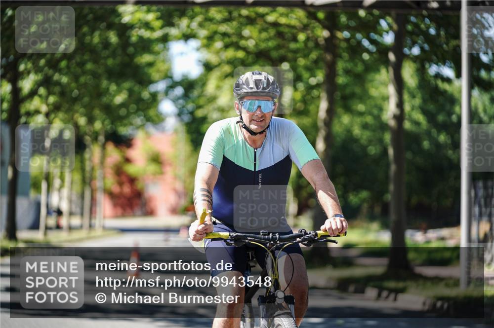09.08.2026 - GEWOBA Citytriathlon Bremen Michael Burmester http://msf.ph/oto/9943548 09.08.2026 14:49:25 Radfahren 408 meine-sportfotos.de