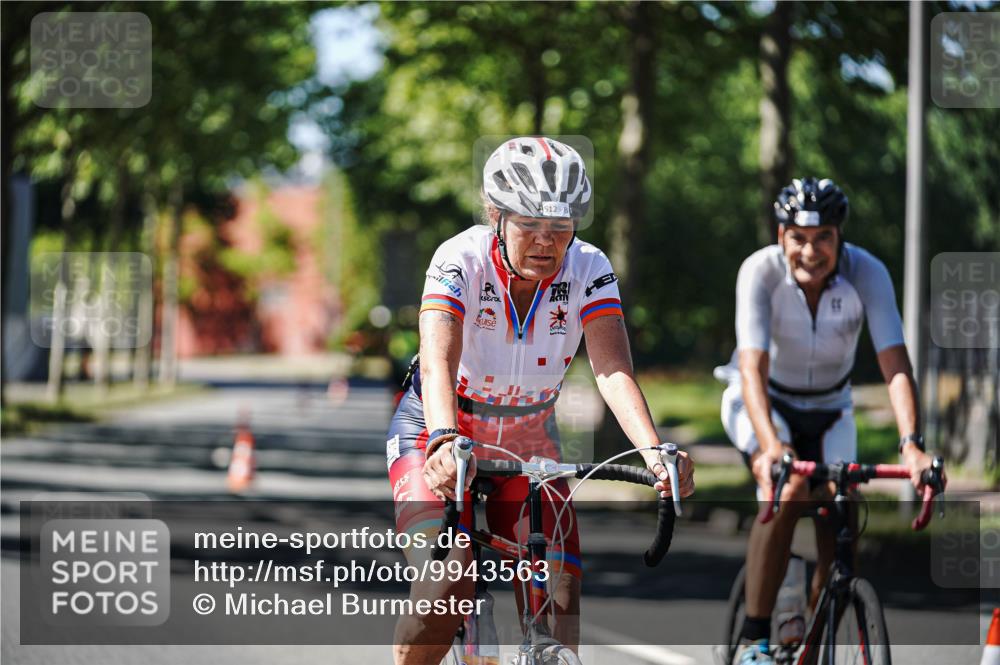09.08.2026 - GEWOBA Citytriathlon Bremen Michael Burmester http://msf.ph/oto/9943563 09.08.2026 14:52:16 Radfahren 469, 512 meine-sportfotos.de