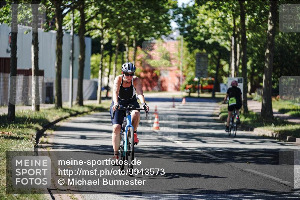 09.08.2026 - GEWOBA Citytriathlon Bremen Michael Burmester http://msf.ph/oto/9943573 09.08.2026 14:52:41 Radfahren 445, 490 meine-sportfotos.de