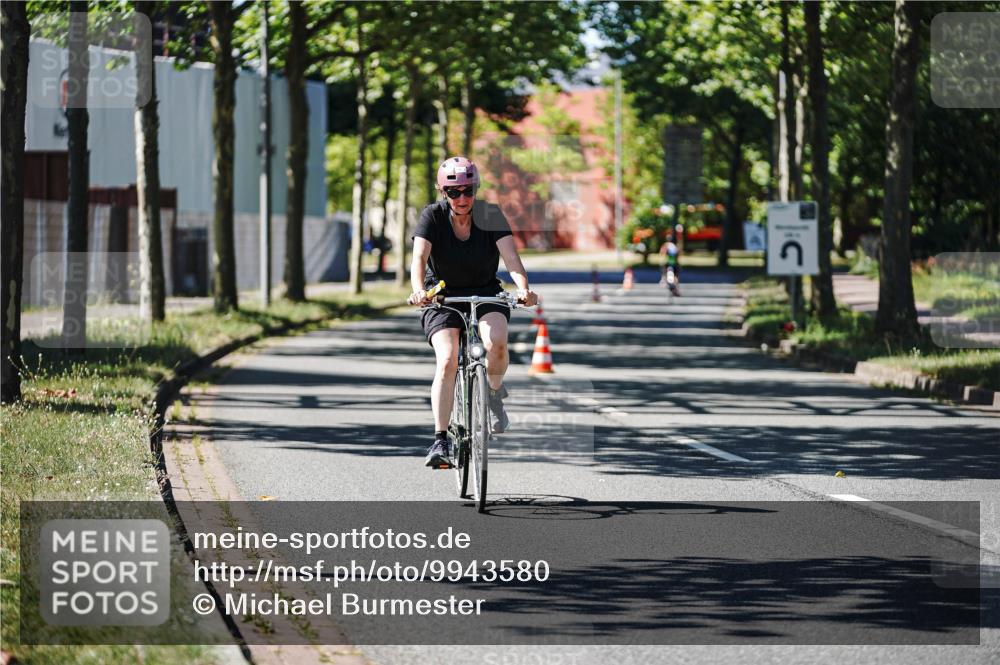 09.08.2026 - GEWOBA Citytriathlon Bremen Michael Burmester http://msf.ph/oto/9943580 09.08.2026 14:53:43 Radfahren 498 meine-sportfotos.de
