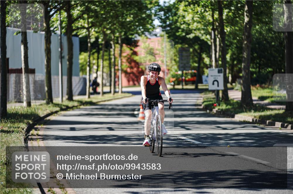 09.08.2026 - GEWOBA Citytriathlon Bremen Michael Burmester http://msf.ph/oto/9943583 09.08.2026 14:54:32 Radfahren 251 meine-sportfotos.de