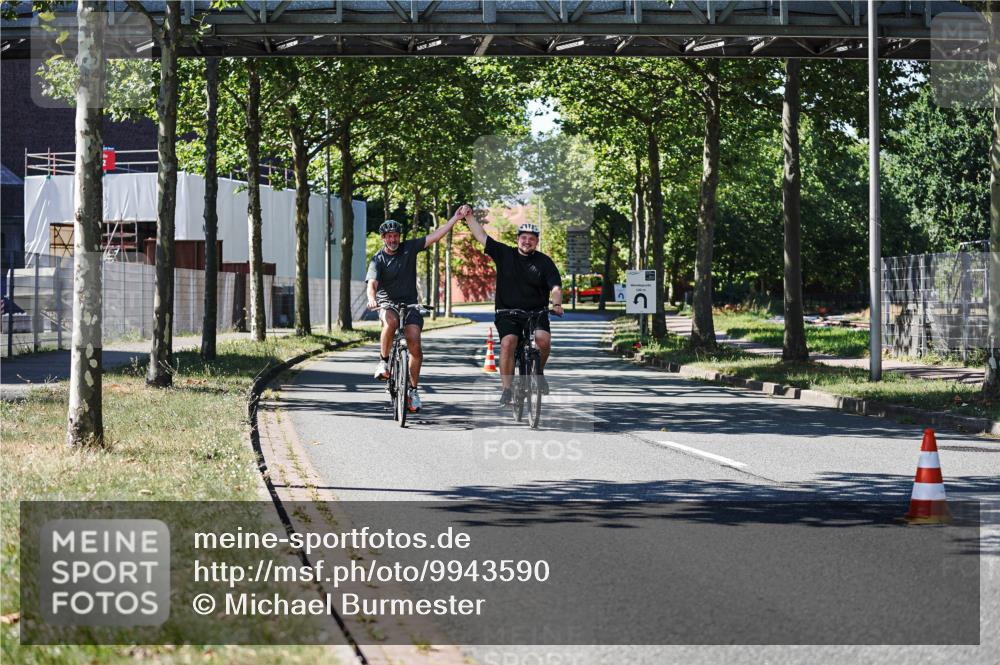 09.08.2026 - GEWOBA Citytriathlon Bremen Michael Burmester http://msf.ph/oto/9943590 09.08.2026 14:58:53 Radfahren 55, 444 meine-sportfotos.de