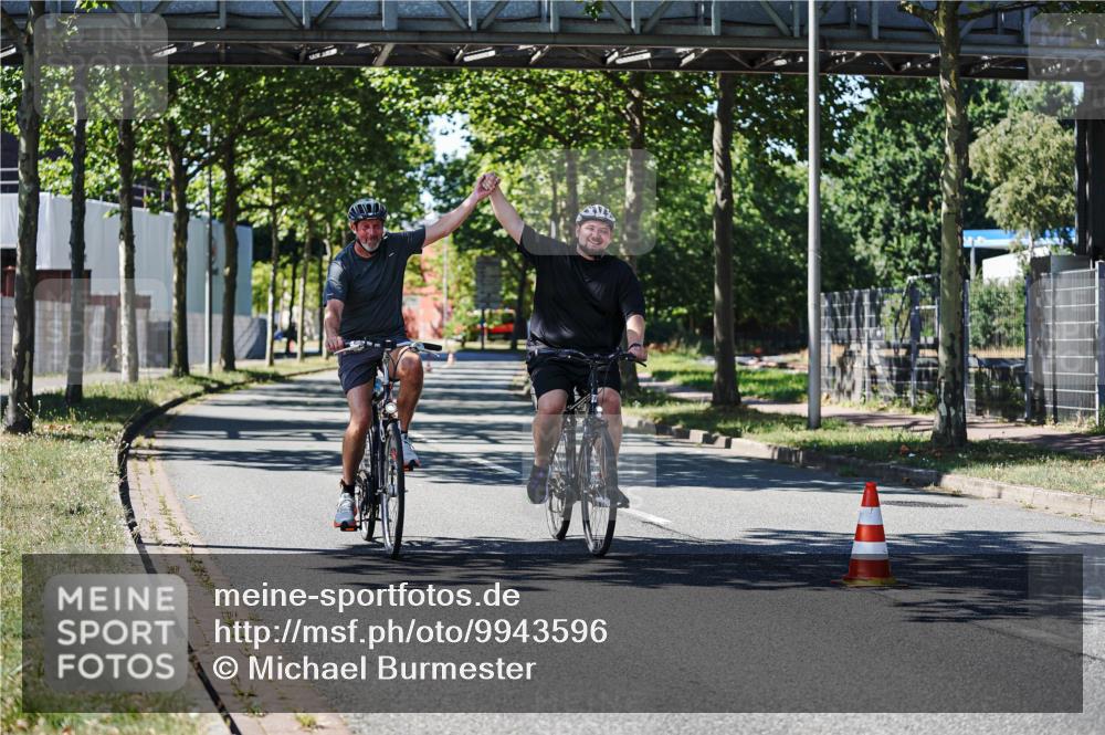 09.08.2026 - GEWOBA Citytriathlon Bremen Michael Burmester http://msf.ph/oto/9943596 09.08.2026 14:58:54 Radfahren 55, 444 meine-sportfotos.de