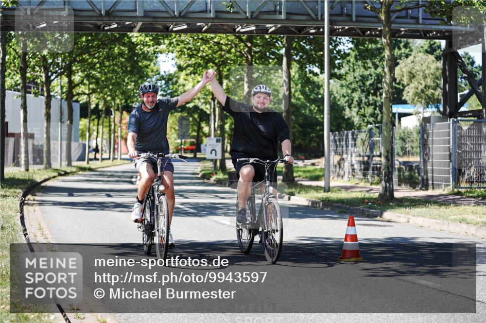 09.08.2026 - GEWOBA Citytriathlon Bremen Michael Burmester http://msf.ph/oto/9943597 09.08.2026 14:58:55 Radfahren 55, 444 meine-sportfotos.de