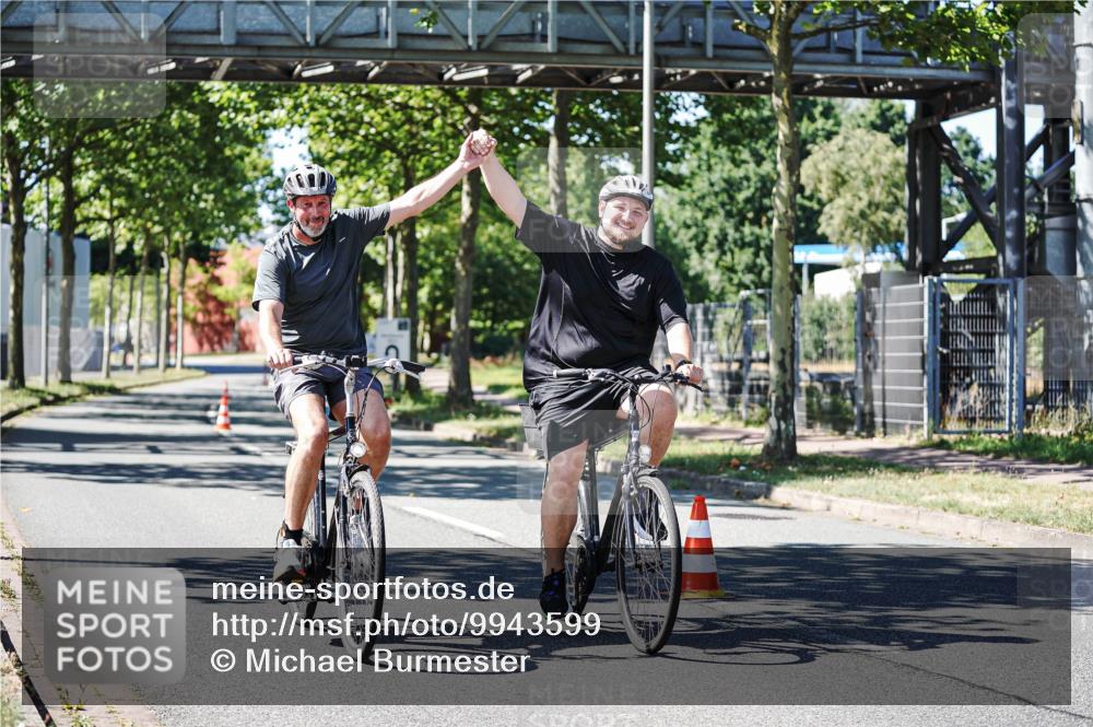 09.08.2026 - GEWOBA Citytriathlon Bremen Michael Burmester http://msf.ph/oto/9943599 09.08.2026 14:58:55 Radfahren 55, 444 meine-sportfotos.de