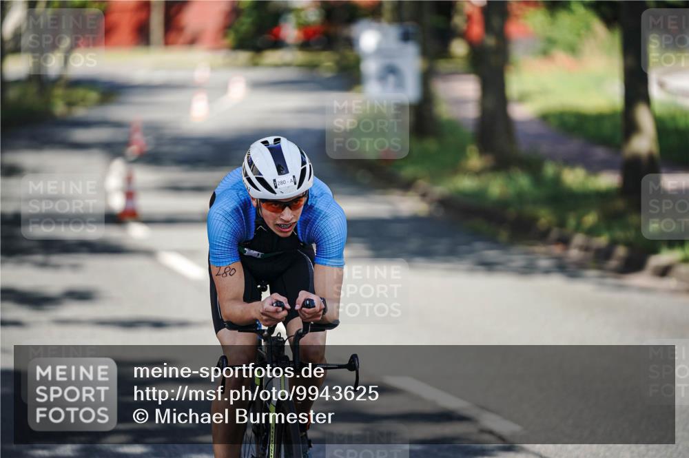 09.08.2026 - GEWOBA Citytriathlon Bremen Michael Burmester http://msf.ph/oto/9943625 09.08.2026 10:18:38 Radfahren 280, 302, 306 meine-sportfotos.de