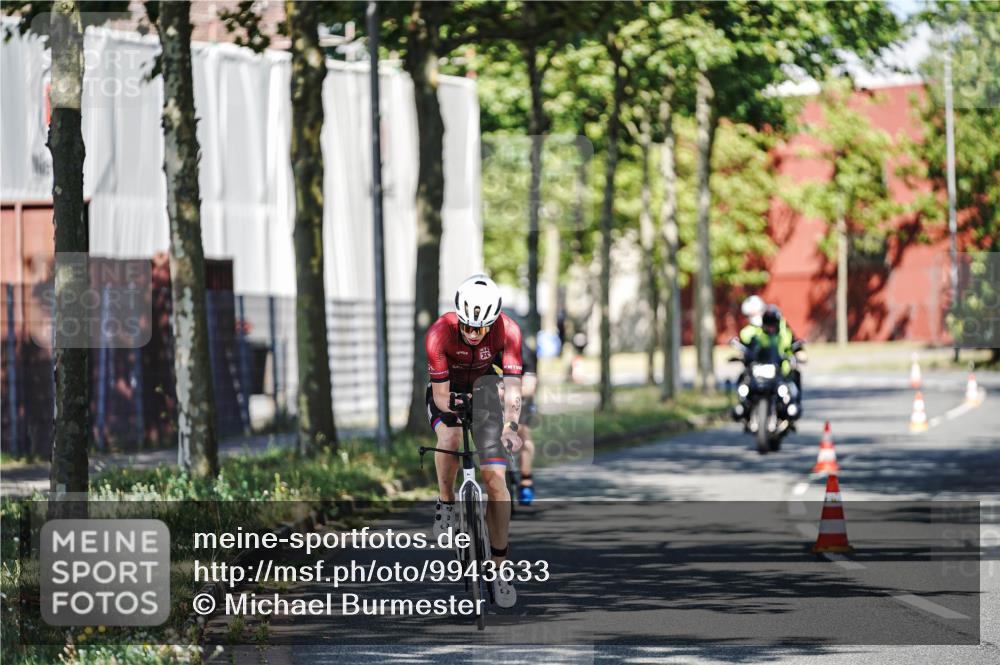 09.08.2026 - GEWOBA Citytriathlon Bremen Michael Burmester http://msf.ph/oto/9943633 09.08.2026 10:21:34 Radfahren 287, 349 meine-sportfotos.de