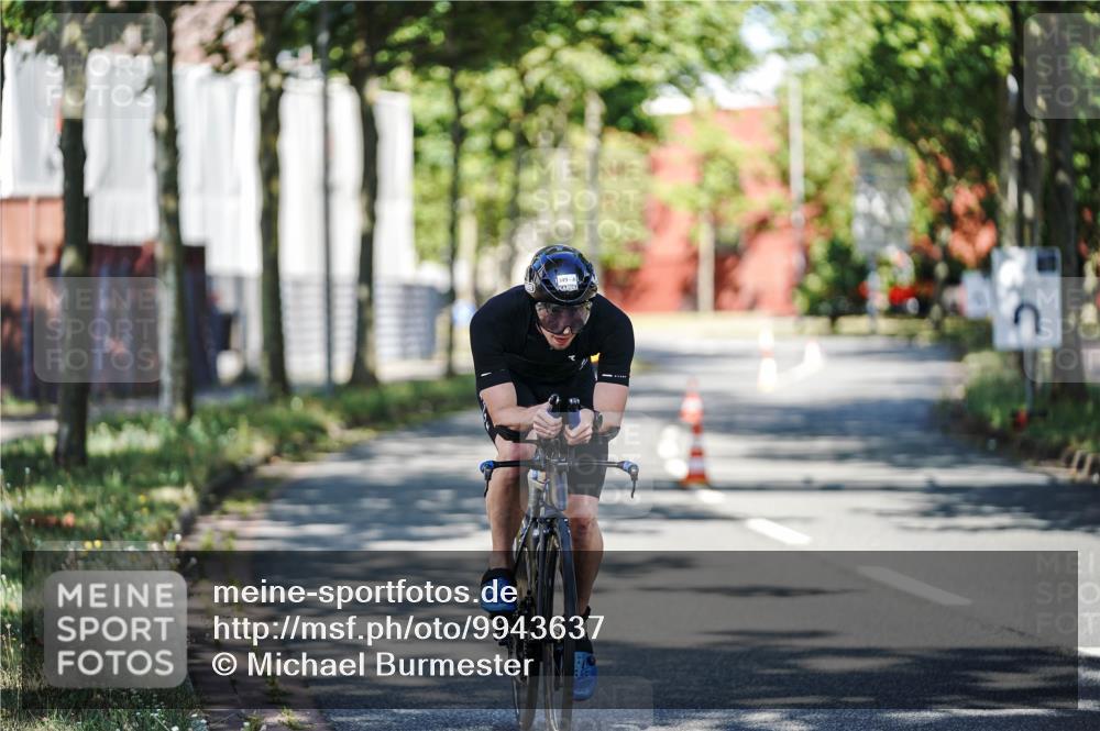 09.08.2026 - GEWOBA Citytriathlon Bremen Michael Burmester http://msf.ph/oto/9943637 09.08.2026 10:21:37 Radfahren 287, 349 meine-sportfotos.de