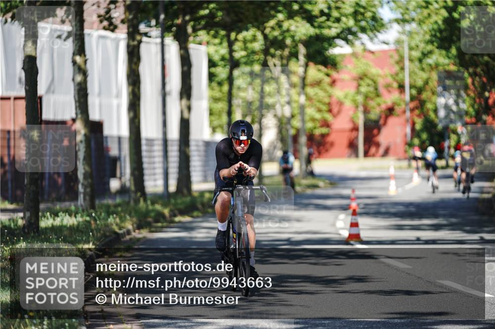 09.08.2026 - GEWOBA Citytriathlon Bremen Michael Burmester http://msf.ph/oto/9943663 09.08.2026 10:24:45 Radfahren 291, 314 meine-sportfotos.de