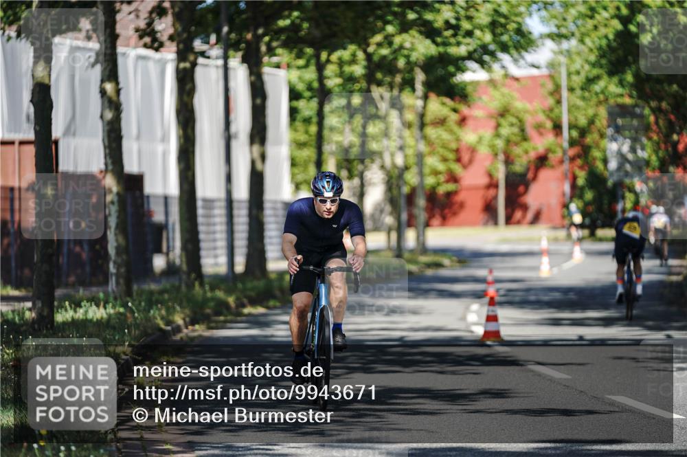 09.08.2026 - GEWOBA Citytriathlon Bremen Michael Burmester http://msf.ph/oto/9943671 09.08.2026 10:24:56 Radfahren 291, 314, 358 meine-sportfotos.de