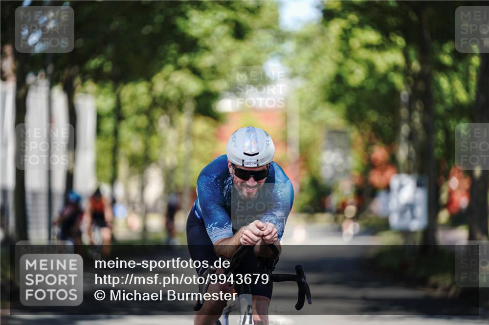 09.08.2026 - GEWOBA Citytriathlon Bremen Michael Burmester http://msf.ph/oto/9943679 09.08.2026 10:25:19 Radfahren 301, 323, 360, 377, 427 meine-sportfotos.de