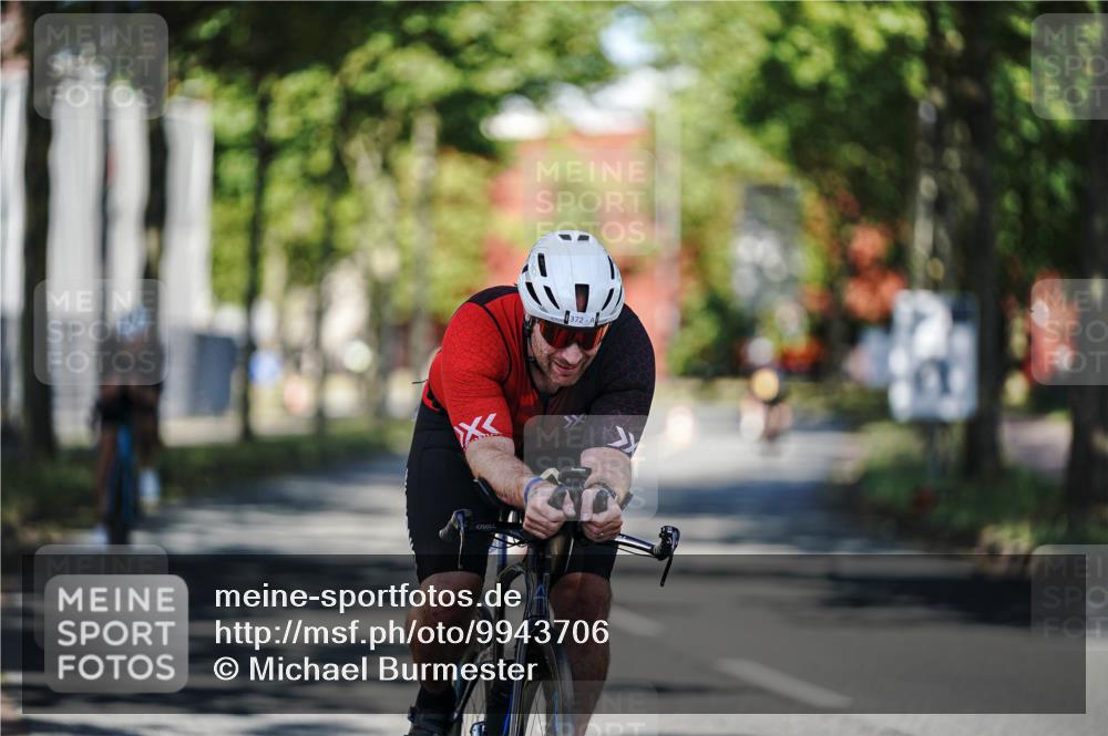 09.08.2026 - GEWOBA Citytriathlon Bremen Michael Burmester http://msf.ph/oto/9943706 09.08.2026 10:25:50 Radfahren 322, 372 meine-sportfotos.de