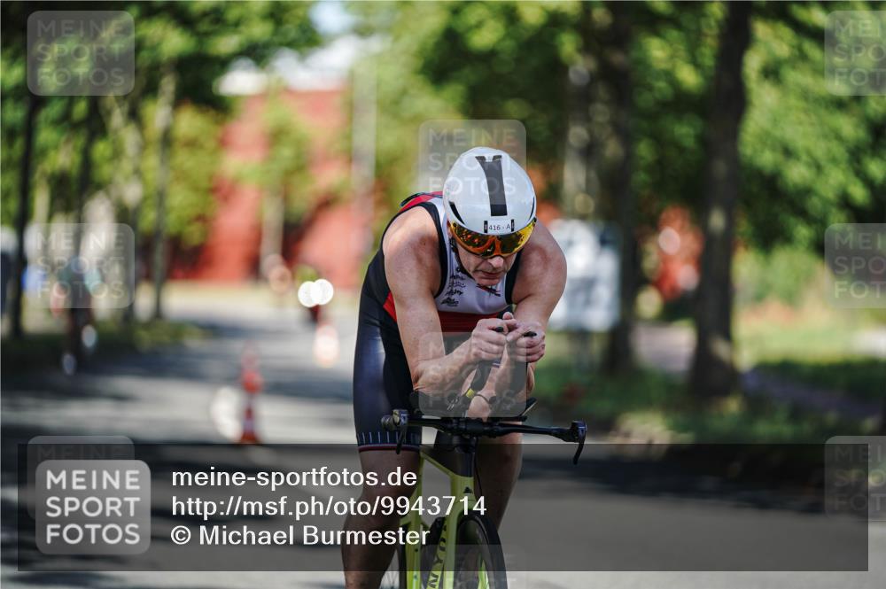 09.08.2026 - GEWOBA Citytriathlon Bremen Michael Burmester http://msf.ph/oto/9943714 09.08.2026 10:25:58 Radfahren 322, 372, 389, 416 meine-sportfotos.de