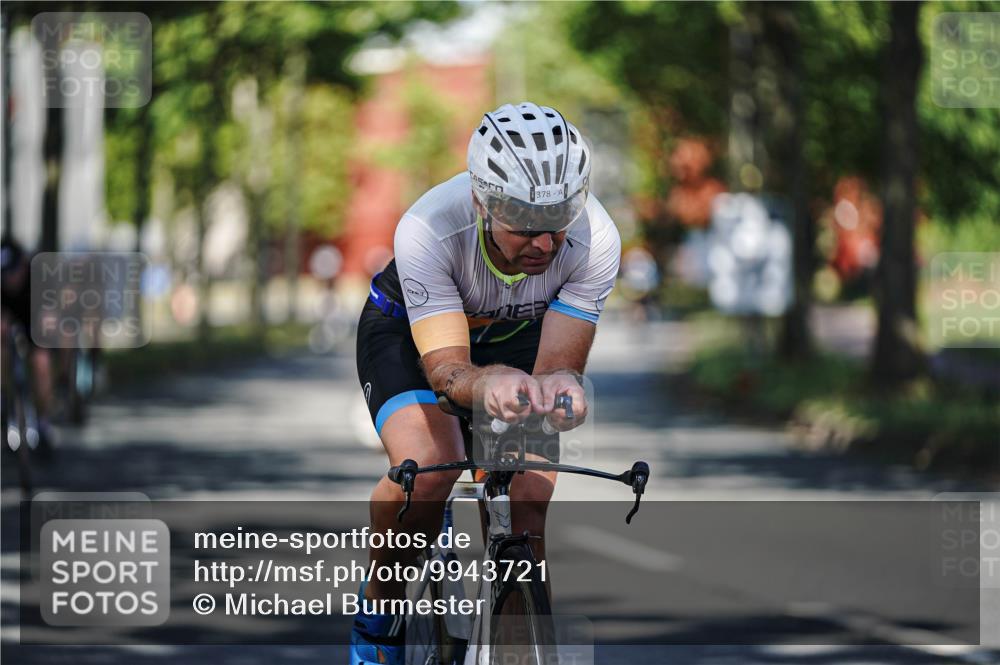 09.08.2026 - GEWOBA Citytriathlon Bremen Michael Burmester http://msf.ph/oto/9943721 09.08.2026 10:26:15 Radfahren 293, 378, 389, 398 meine-sportfotos.de