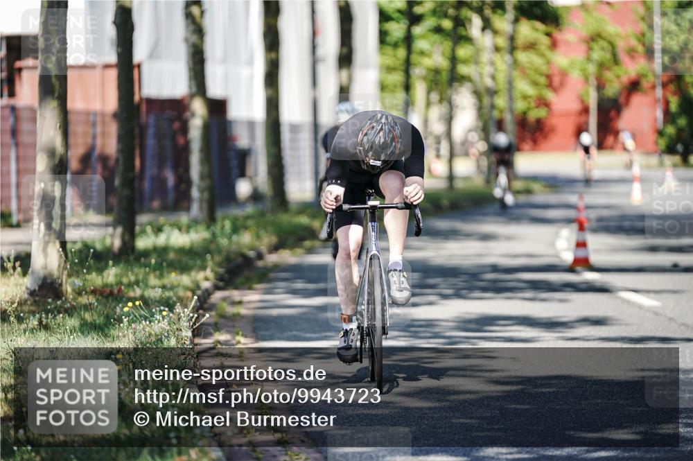 09.08.2026 - GEWOBA Citytriathlon Bremen Michael Burmester http://msf.ph/oto/9943723 09.08.2026 10:26:17 Radfahren 293, 318, 378, 398 meine-sportfotos.de