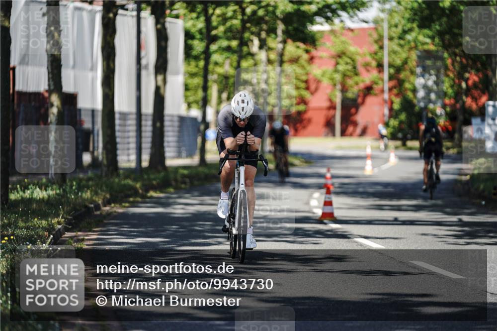 09.08.2026 - GEWOBA Citytriathlon Bremen Michael Burmester http://msf.ph/oto/9943730 09.08.2026 10:26:21 Radfahren 293, 318, 378, 398, 402 meine-sportfotos.de