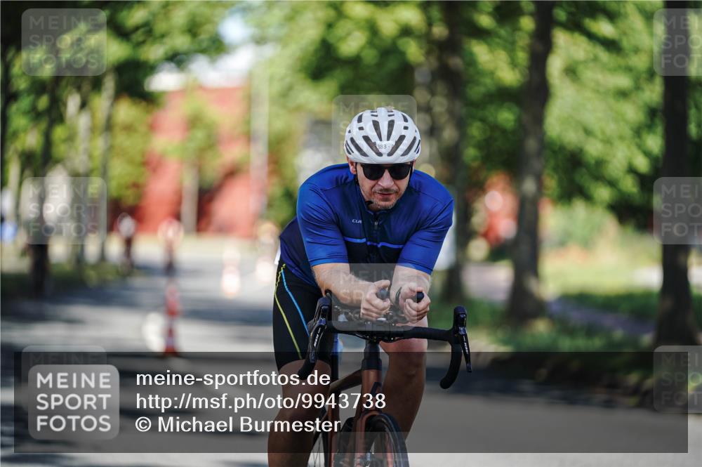 09.08.2026 - GEWOBA Citytriathlon Bremen Michael Burmester http://msf.ph/oto/9943738 09.08.2026 10:26:35 Radfahren 296, 318, 383, 402 meine-sportfotos.de
