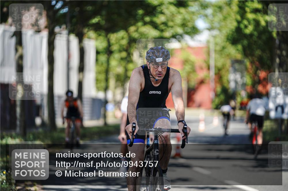 09.08.2026 - GEWOBA Citytriathlon Bremen Michael Burmester http://msf.ph/oto/9943757 09.08.2026 10:27:03 Radfahren 315, 321, 375, 400 meine-sportfotos.de