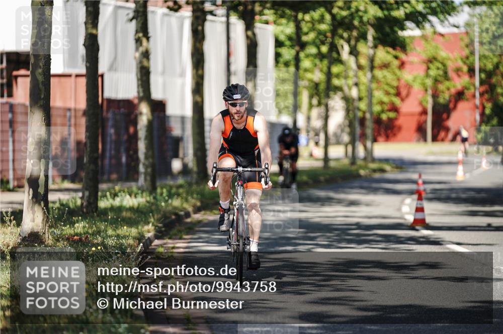09.08.2026 - GEWOBA Citytriathlon Bremen Michael Burmester http://msf.ph/oto/9943758 09.08.2026 10:27:04 Radfahren 315, 321, 342, 375, 400 meine-sportfotos.de