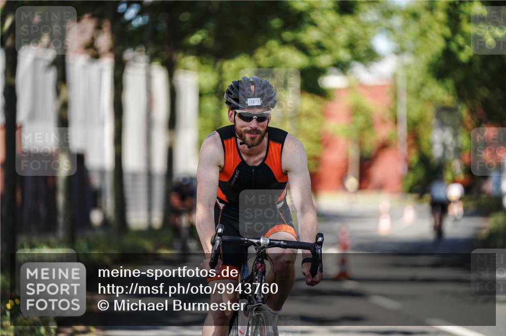09.08.2026 - GEWOBA Citytriathlon Bremen Michael Burmester http://msf.ph/oto/9943760 09.08.2026 10:27:05 Radfahren 321, 342, 375, 400 meine-sportfotos.de
