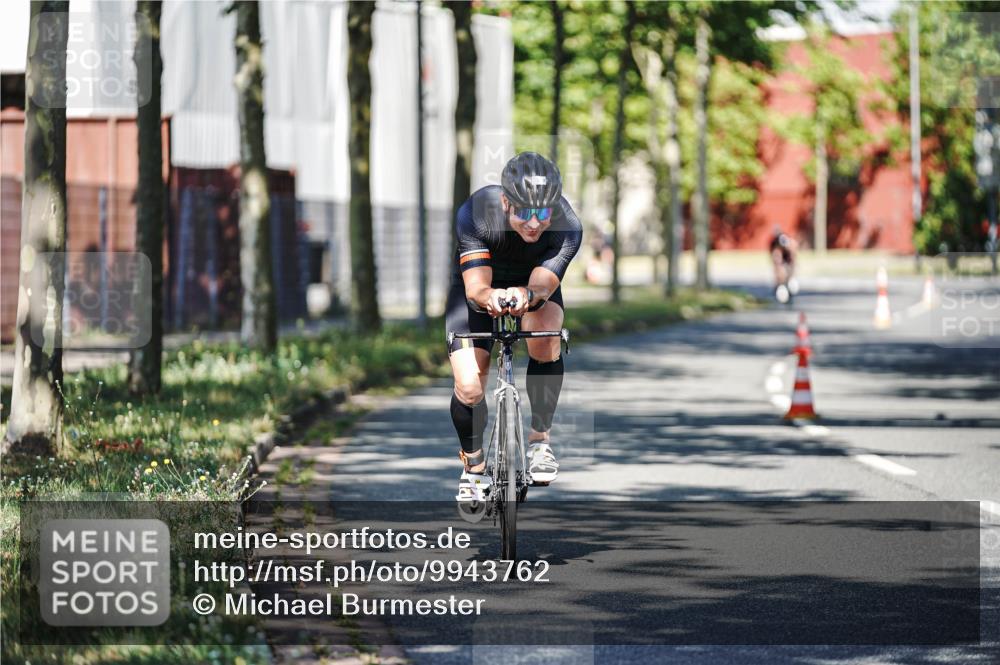 09.08.2026 - GEWOBA Citytriathlon Bremen Michael Burmester http://msf.ph/oto/9943762 09.08.2026 10:27:08 Radfahren 321, 342, 375, 400 meine-sportfotos.de