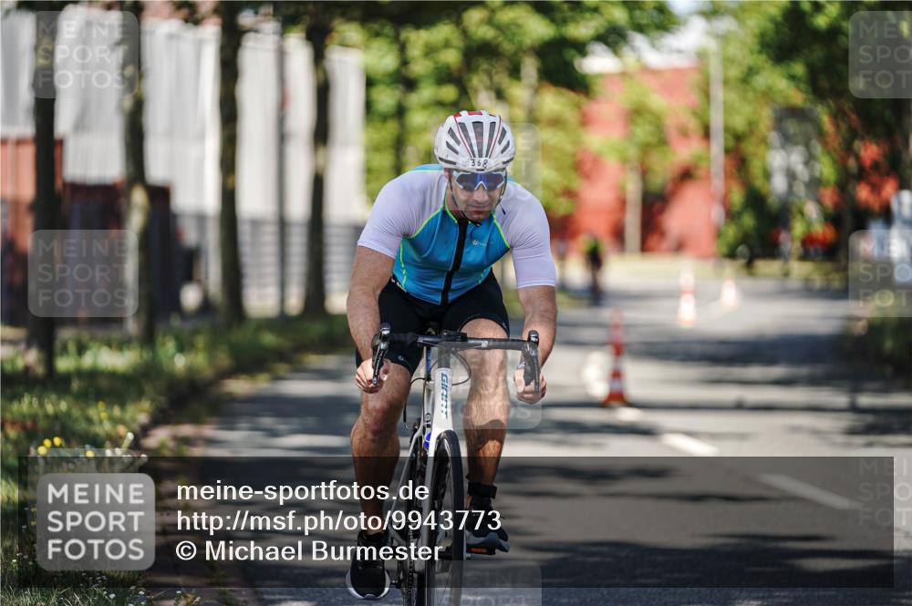 09.08.2026 - GEWOBA Citytriathlon Bremen Michael Burmester http://msf.ph/oto/9943773 09.08.2026 10:27:27 Radfahren 368, 391, 447, 523 meine-sportfotos.de