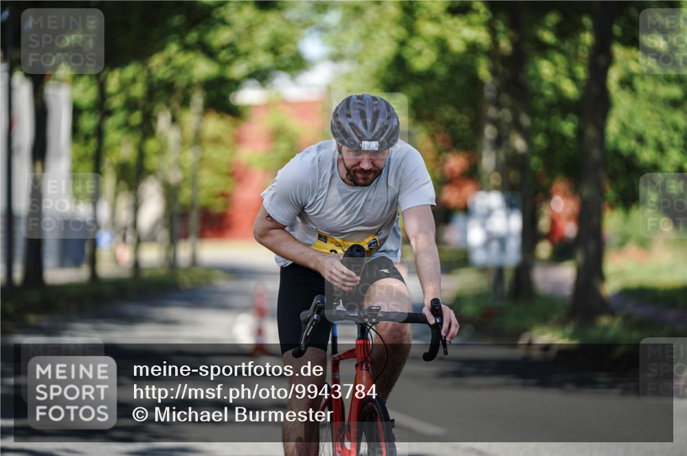 09.08.2026 - GEWOBA Citytriathlon Bremen Michael Burmester http://msf.ph/oto/9943784 09.08.2026 10:27:44 Radfahren 338, 339, 529 meine-sportfotos.de
