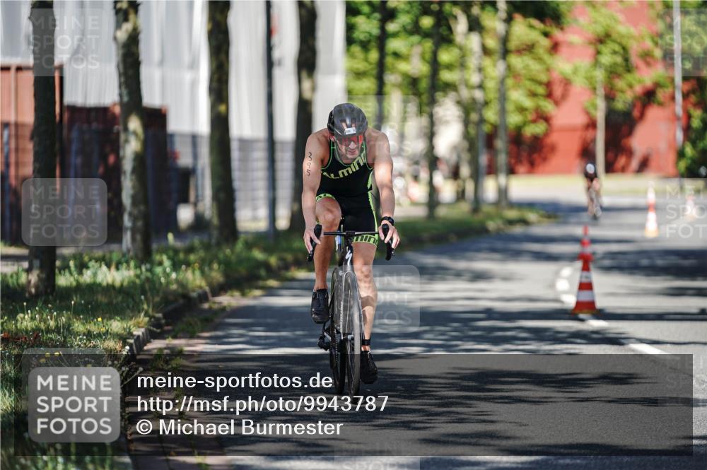 09.08.2026 - GEWOBA Citytriathlon Bremen Michael Burmester http://msf.ph/oto/9943787 09.08.2026 10:28:13 Radfahren 395 meine-sportfotos.de
