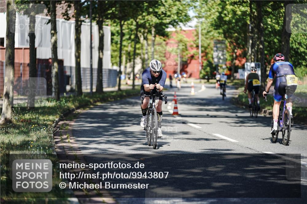 09.08.2026 - GEWOBA Citytriathlon Bremen Michael Burmester http://msf.ph/oto/9943807 09.08.2026 10:28:39 Radfahren 329, 332, 340, 362, 369, 394 meine-sportfotos.de