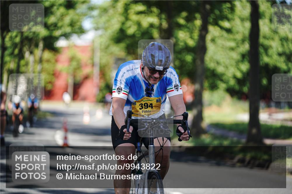 09.08.2026 - GEWOBA Citytriathlon Bremen Michael Burmester http://msf.ph/oto/9943822 09.08.2026 10:28:49 Radfahren 356, 369, 394, 465, 517, 519 meine-sportfotos.de