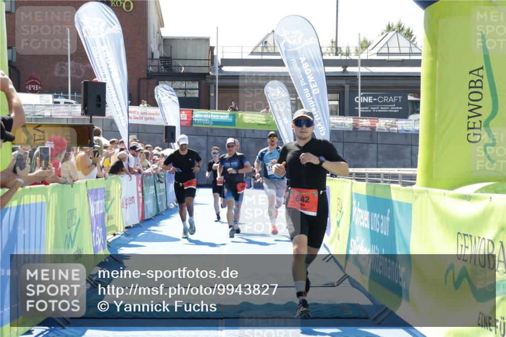 09.08.2026 - GEWOBA Citytriathlon Bremen Yannick Fuchs http://msf.ph/oto/9943827 09.08.2026 14:12:27 Ziel 545, 555, 587, 642, 763, 1126 meine-sportfotos.de