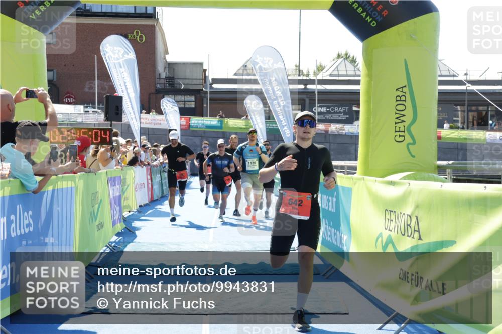 09.08.2026 - GEWOBA Citytriathlon Bremen Yannick Fuchs http://msf.ph/oto/9943831 09.08.2026 14:12:27 Ziel 545, 555, 587, 642, 763, 1126 meine-sportfotos.de