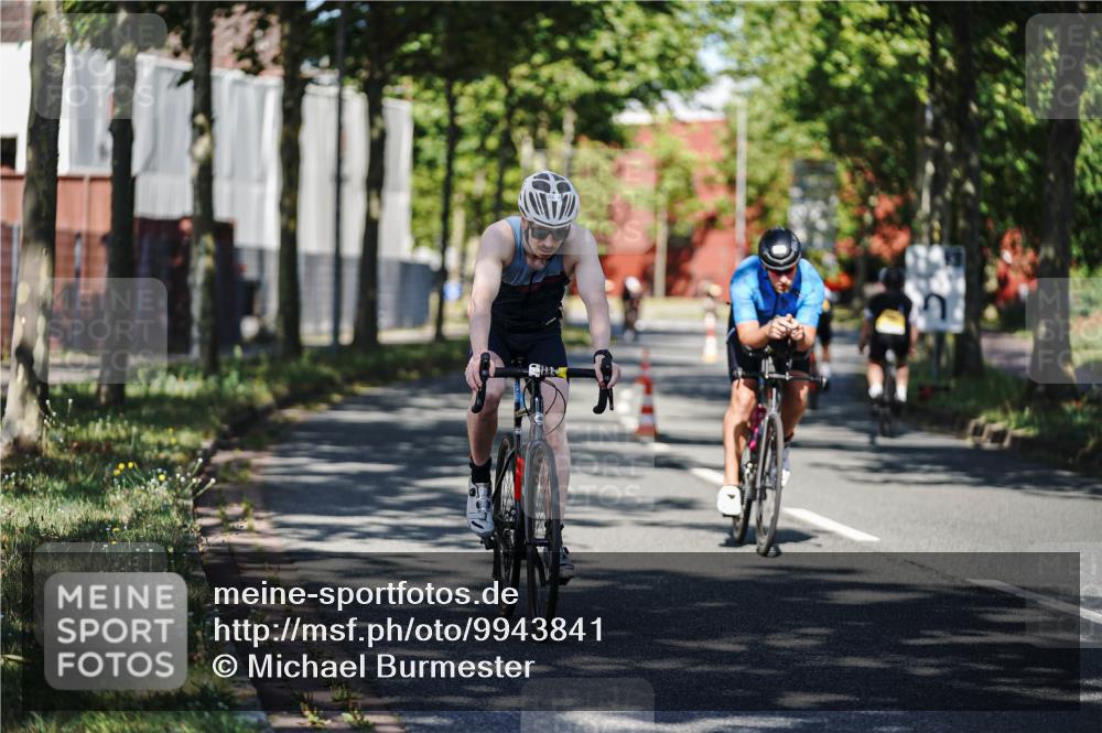 09.08.2026 - GEWOBA Citytriathlon Bremen Michael Burmester http://msf.ph/oto/9943841 09.08.2026 10:28:53 Radfahren 356, 394, 465, 517, 519 meine-sportfotos.de