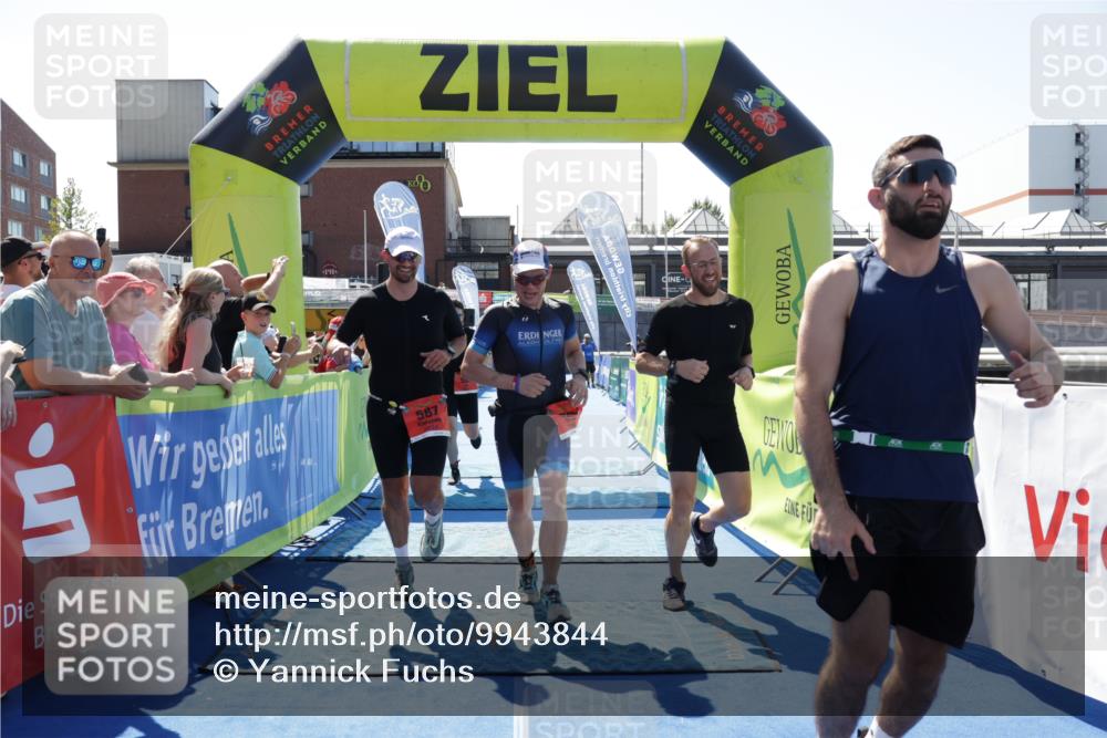 09.08.2026 - GEWOBA Citytriathlon Bremen Yannick Fuchs http://msf.ph/oto/9943844 09.08.2026 14:12:30 Ziel 555, 587, 618, 642, 763, 1126 meine-sportfotos.de