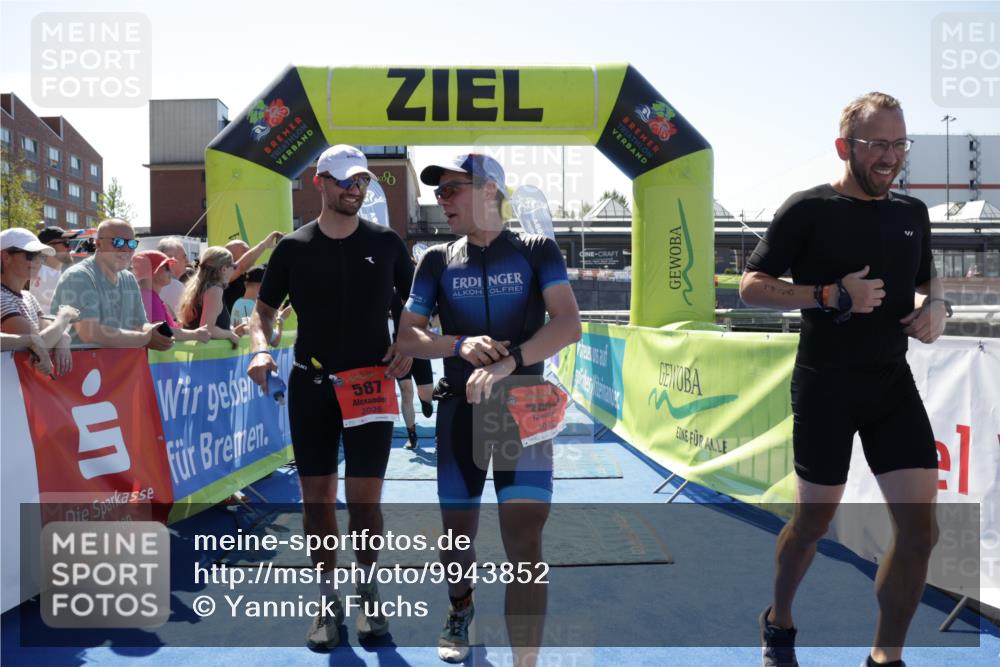 09.08.2026 - GEWOBA Citytriathlon Bremen Yannick Fuchs http://msf.ph/oto/9943852 09.08.2026 14:12:31 Ziel 555, 587, 618, 642, 763, 1126 meine-sportfotos.de
