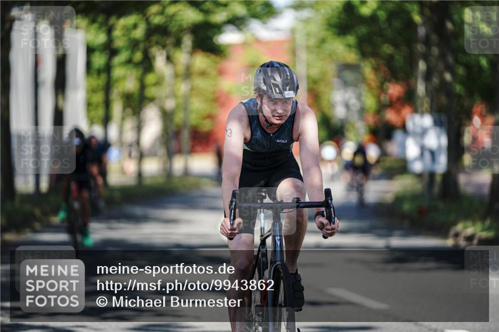 09.08.2026 - GEWOBA Citytriathlon Bremen Michael Burmester http://msf.ph/oto/9943862 09.08.2026 10:29:05 Radfahren 325, 343, 392, 437, 517, 519 meine-sportfotos.de