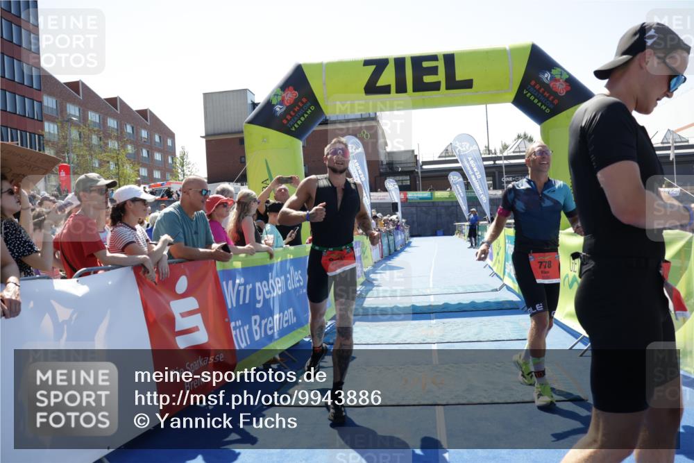 09.08.2026 - GEWOBA Citytriathlon Bremen Yannick Fuchs http://msf.ph/oto/9943886 09.08.2026 14:12:45 Ziel 698, 778 meine-sportfotos.de