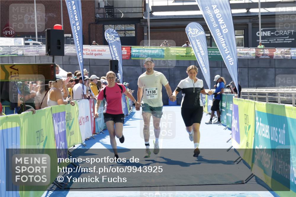 09.08.2026 - GEWOBA Citytriathlon Bremen Yannick Fuchs http://msf.ph/oto/9943925 09.08.2026 14:13:15 Ziel 1138 meine-sportfotos.de