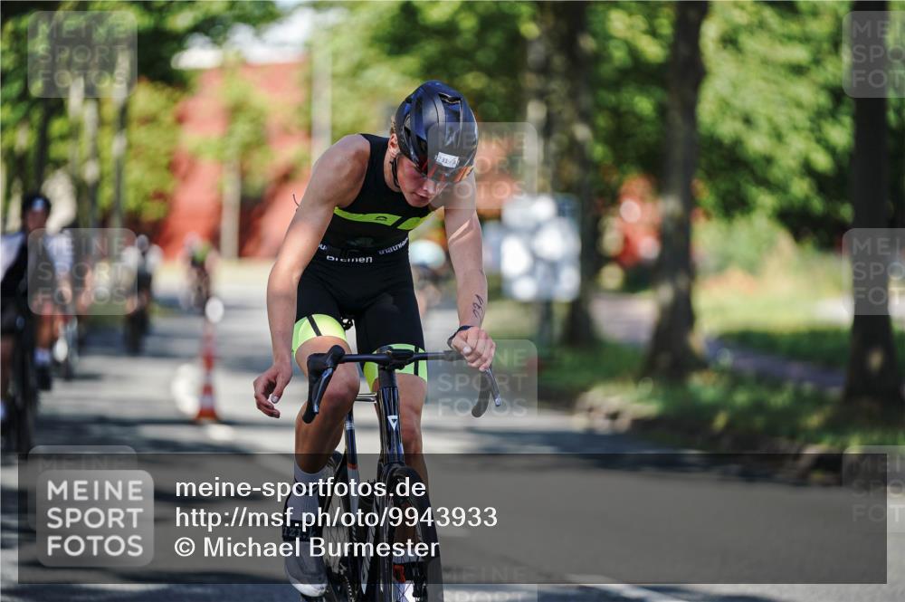 09.08.2026 - GEWOBA Citytriathlon Bremen Michael Burmester http://msf.ph/oto/9943933 09.08.2026 10:29:34 Radfahren 231, 295, 300, 327, 328, 363, 364, 379, 408, 478 meine-sportfotos.de