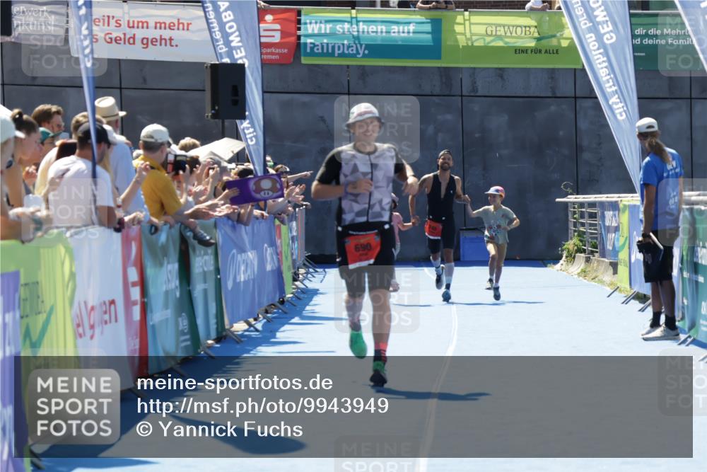 09.08.2026 - GEWOBA Citytriathlon Bremen Yannick Fuchs http://msf.ph/oto/9943949 09.08.2026 14:13:30 Ziel 690 meine-sportfotos.de