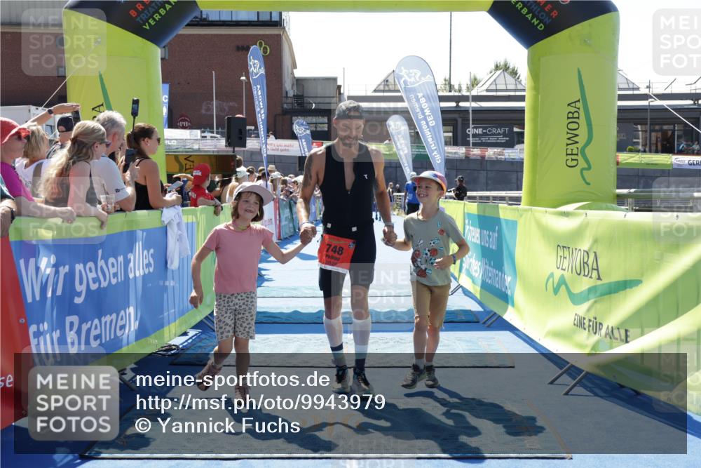 09.08.2026 - GEWOBA Citytriathlon Bremen Yannick Fuchs http://msf.ph/oto/9943979 09.08.2026 14:13:40 Ziel 748 meine-sportfotos.de