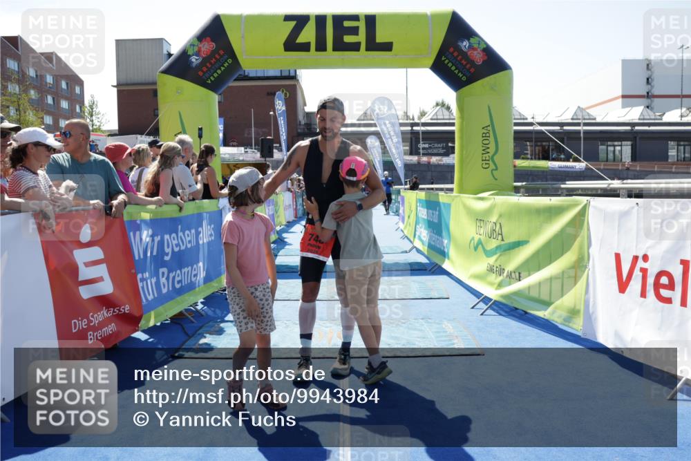 09.08.2026 - GEWOBA Citytriathlon Bremen Yannick Fuchs http://msf.ph/oto/9943984 09.08.2026 14:13:42 Ziel 679, 748 meine-sportfotos.de
