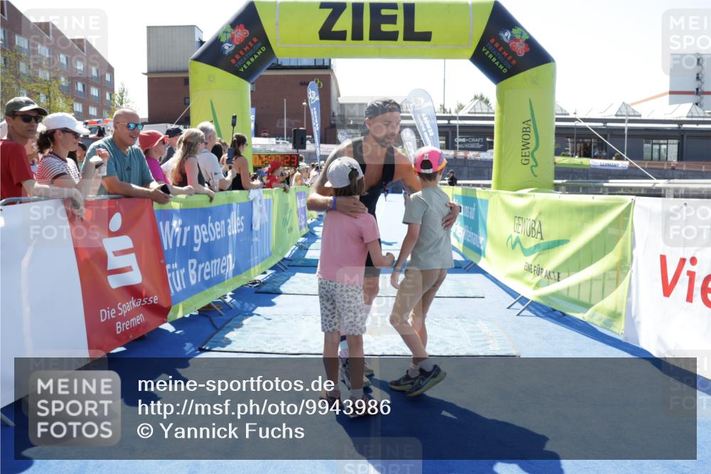 09.08.2026 - GEWOBA Citytriathlon Bremen Yannick Fuchs http://msf.ph/oto/9943986 09.08.2026 14:13:45 Ziel 679, 788 meine-sportfotos.de