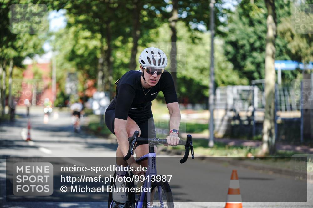 09.08.2026 - GEWOBA Citytriathlon Bremen Michael Burmester http://msf.ph/oto/9943987 09.08.2026 10:29:50 Radfahren 231, 289, 298, 312, 328, 364, 379, 388, 403, 406, 479, 528 meine-sportfotos.de