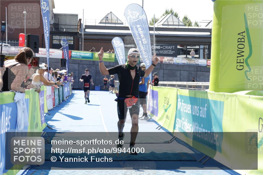 09.08.2026 - GEWOBA Citytriathlon Bremen Yannick Fuchs http://msf.ph/oto/9944000 09.08.2026 14:13:52 Ziel 548, 781, 788 meine-sportfotos.de