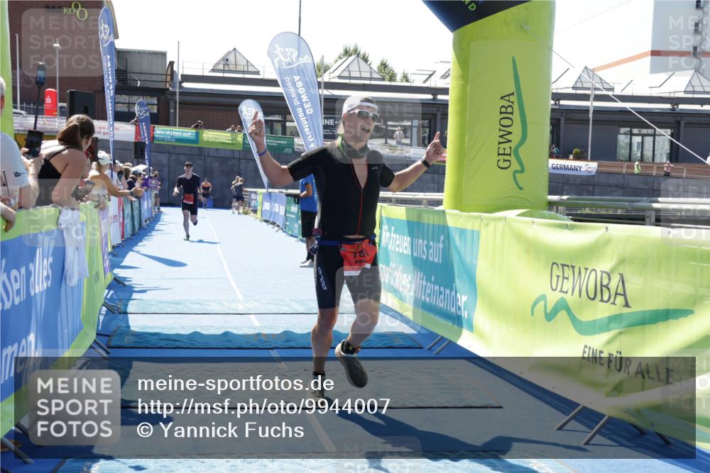 09.08.2026 - GEWOBA Citytriathlon Bremen Yannick Fuchs http://msf.ph/oto/9944007 09.08.2026 14:13:53 Ziel 548, 781, 788 meine-sportfotos.de