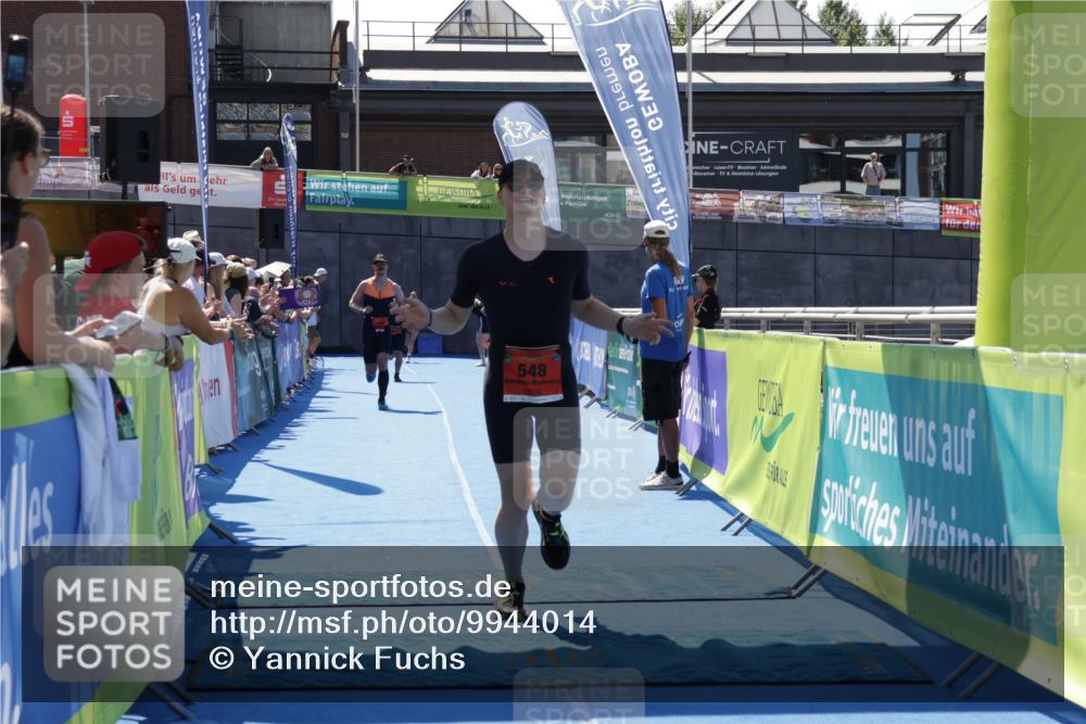 09.08.2026 - GEWOBA Citytriathlon Bremen Yannick Fuchs http://msf.ph/oto/9944014 09.08.2026 14:13:57 Ziel 548, 607, 781 meine-sportfotos.de