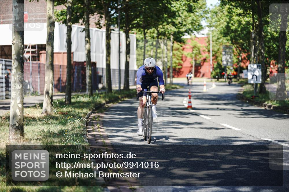 09.08.2026 - GEWOBA Citytriathlon Bremen Michael Burmester http://msf.ph/oto/9944016 09.08.2026 10:30:05 Radfahren 313, 366, 388, 516, 528 meine-sportfotos.de