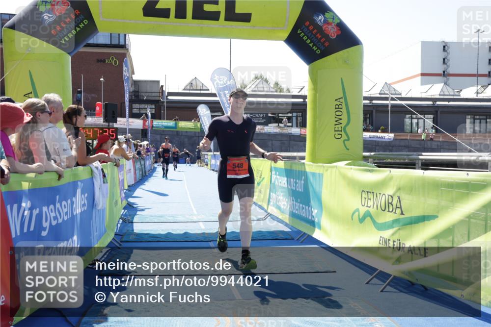 09.08.2026 - GEWOBA Citytriathlon Bremen Yannick Fuchs http://msf.ph/oto/9944021 09.08.2026 14:13:58 Ziel 548, 607 meine-sportfotos.de